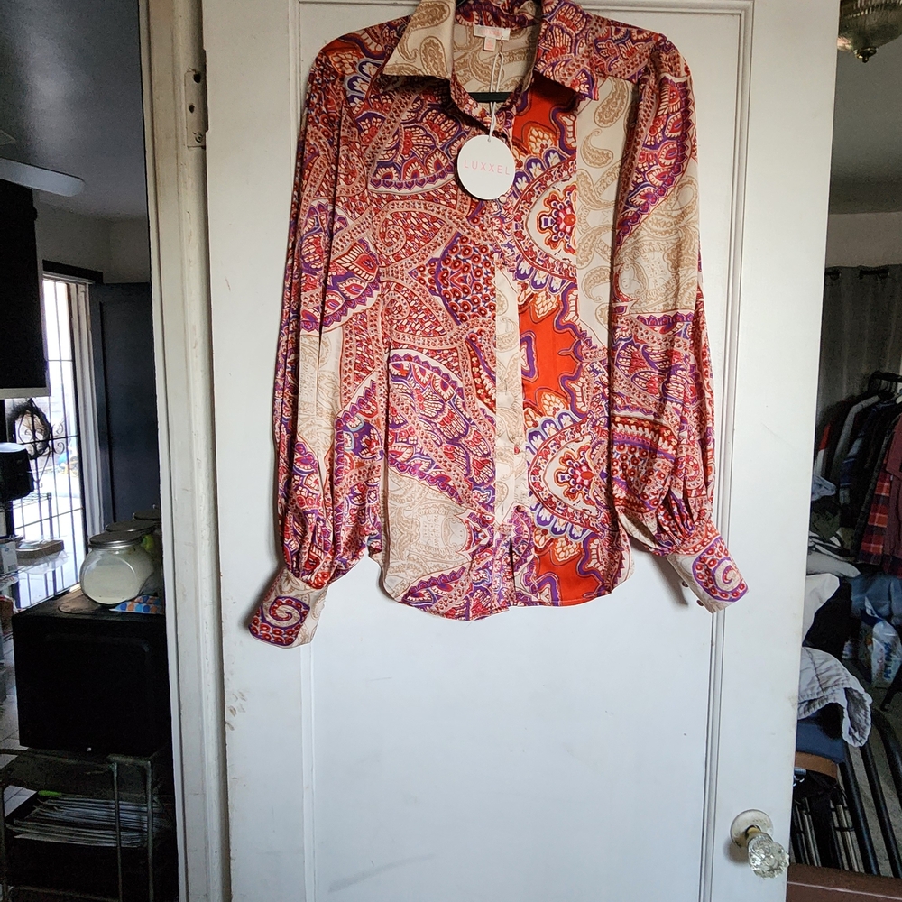 Luxxel Red Purple Cream Paisley Satin 2 Piece Set. Amazing Set - Picture 4 of 4